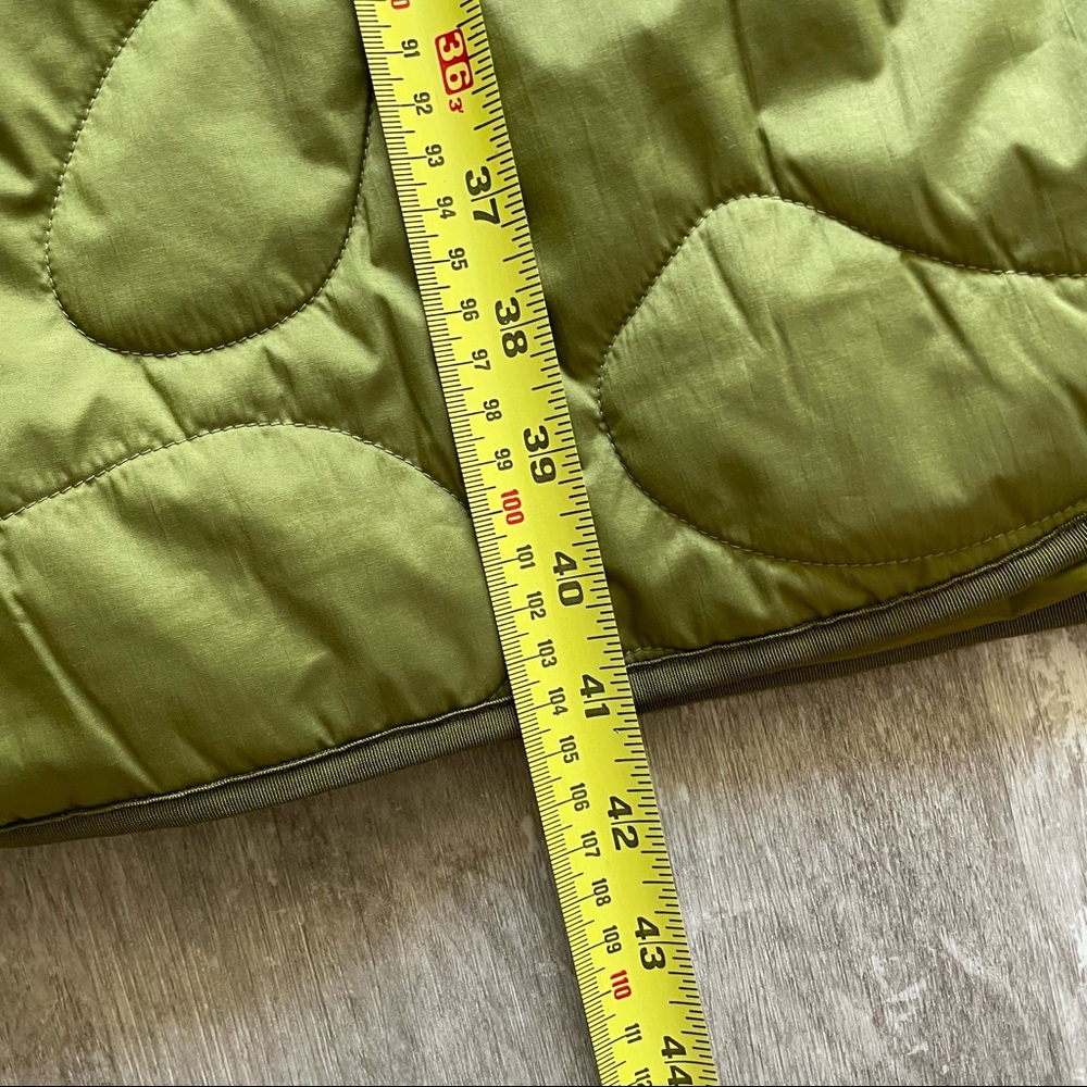 Sold Lululemon Insulated Quilted Long Bomber - Juniper Green - Picture 5 of 10